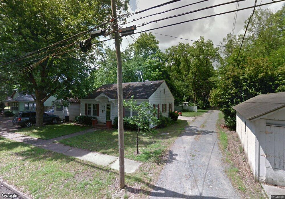 208 W 10th St, Stuttgart, AR 72160 - photo 1