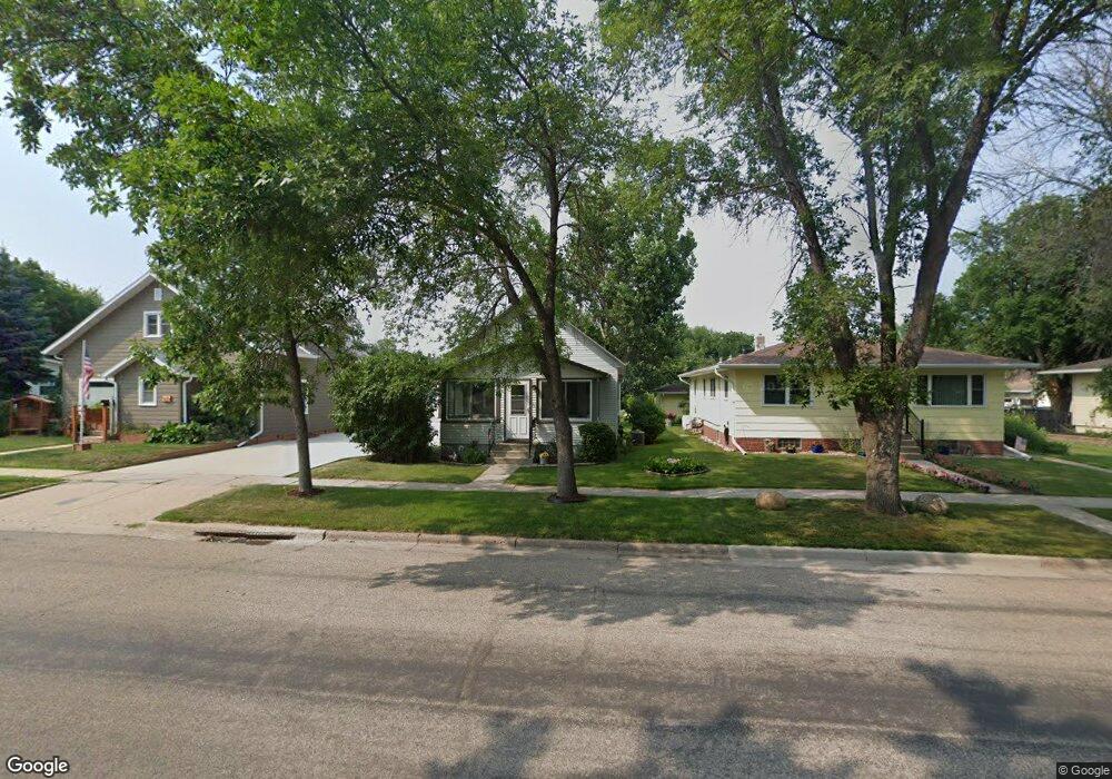 601 5th St SE, Jamestown, ND 58401 - photo 1