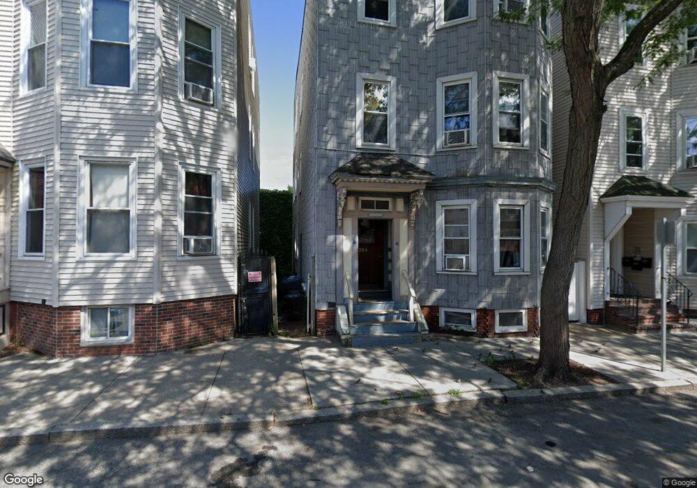 204 I St unit 3, Boston, MA 02127 - photo 1