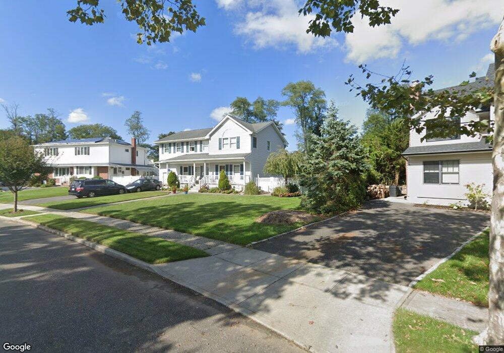 15 Eustace Dr, ComMacK, NY 11725 - photo 1