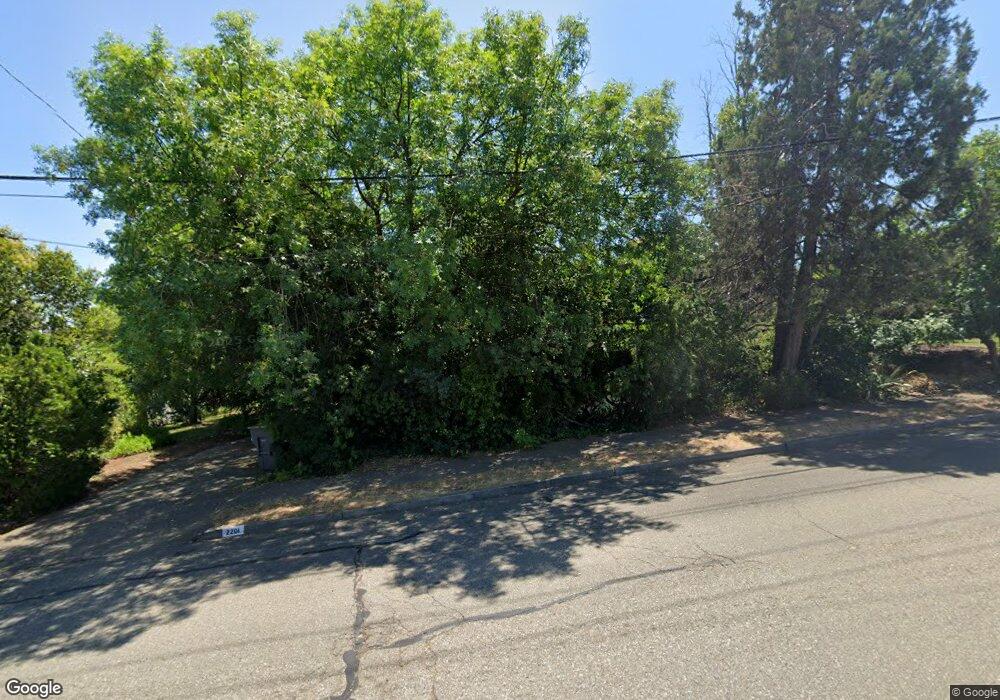 2201 Gold St, Redding, CA 96001 - photo 1
