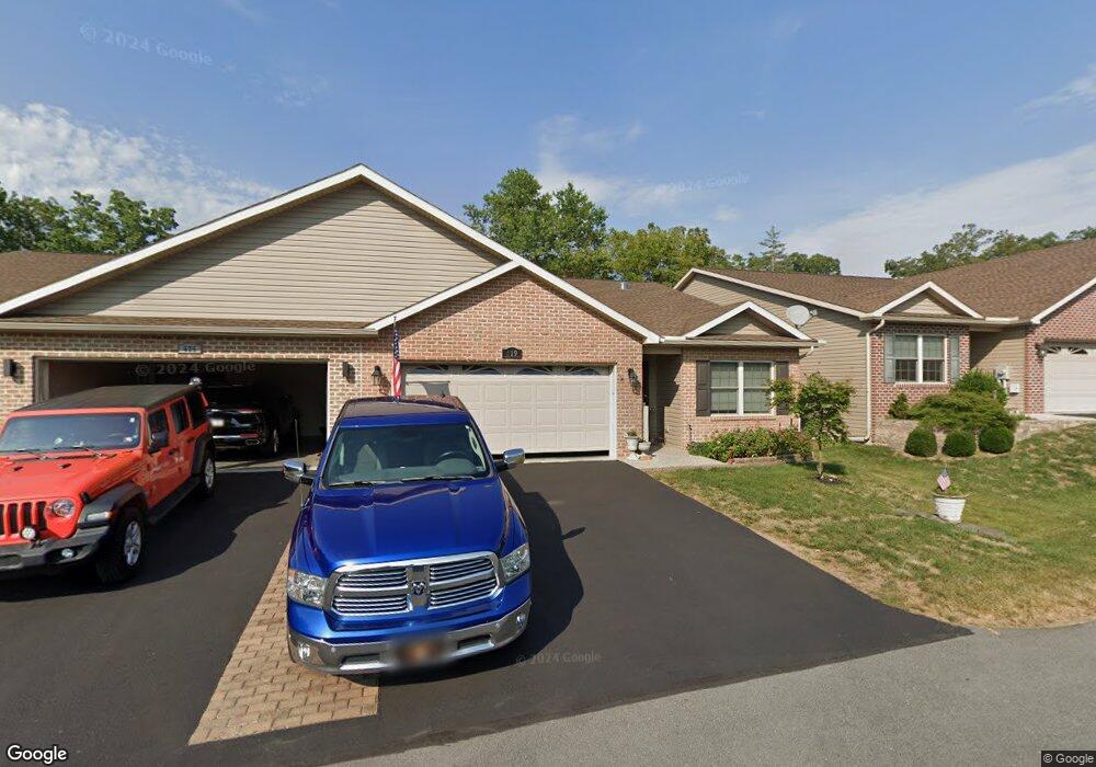 619 Shook Ct W, Greencastle, PA 17225 - photo 1