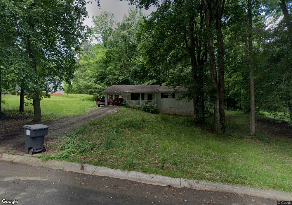 200 S Meadowcliff Cir, Carrollton, GA 30116 - photo 1