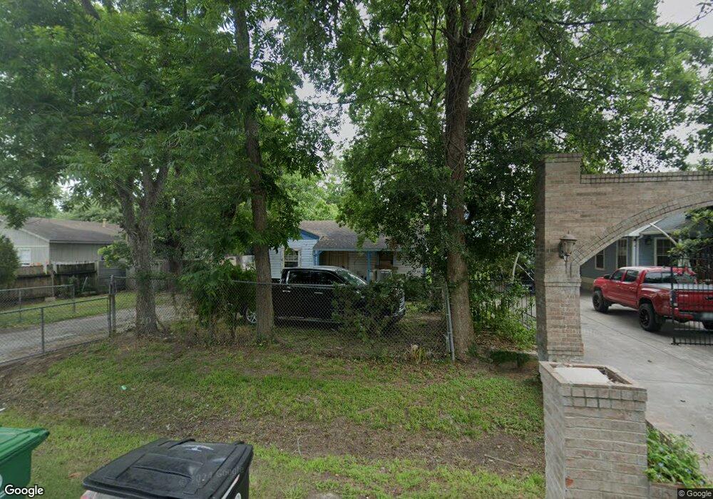 5531 Guadalupe St, Houston, TX 77016 - photo 1
