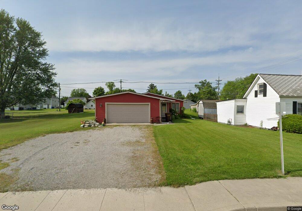 421 E Spring St, Bluffton, IN 46714 - photo 1