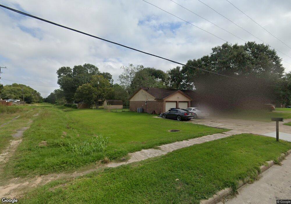 3701 Mustang Rd, Alvin, TX 77511 - photo 1