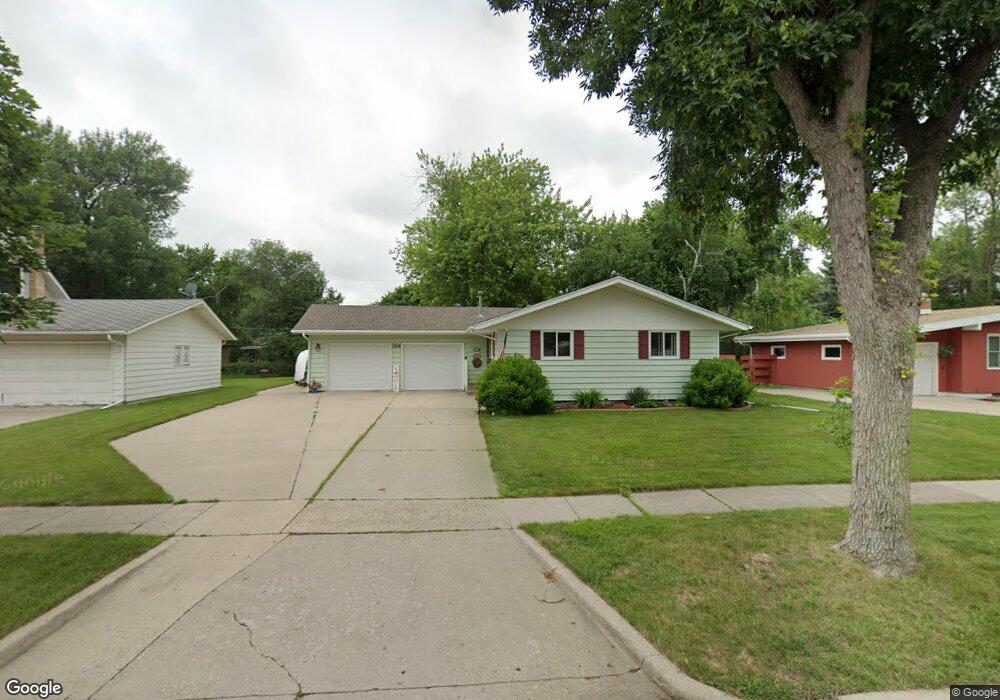 3014 8th St N, Fargo, ND 58102 - photo 1
