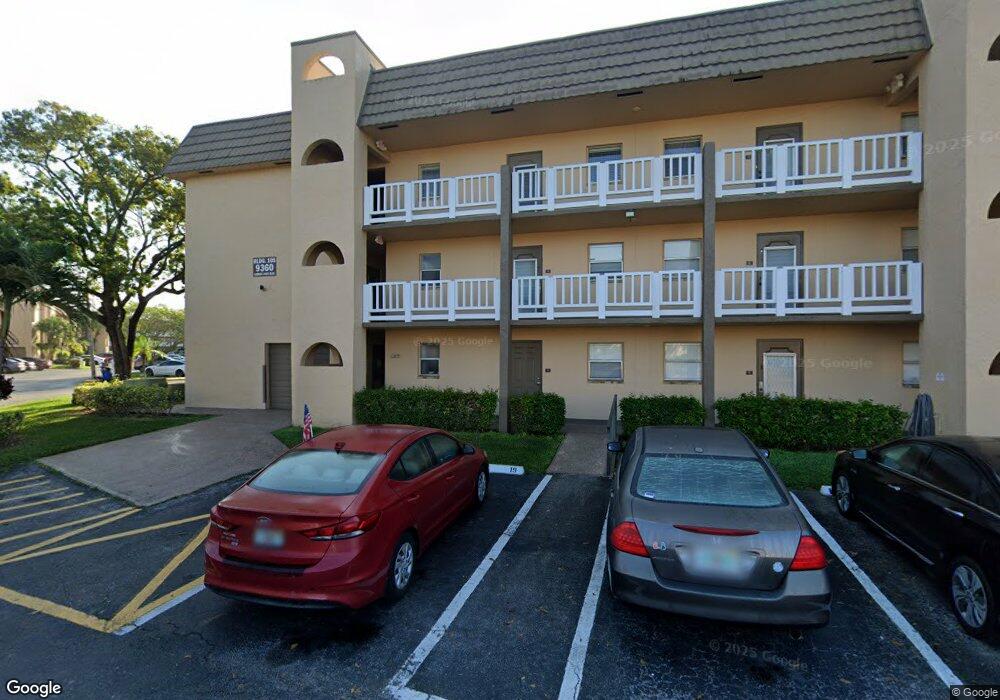 9360 Sunrise Lakes Blvd unit 111, Sunrise, FL 33322 - photo 1