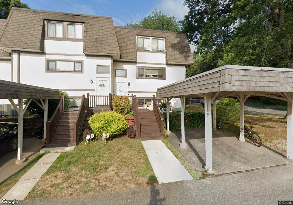 17 Pebblestone Cir, Suffield, CT 06078 - photo 1