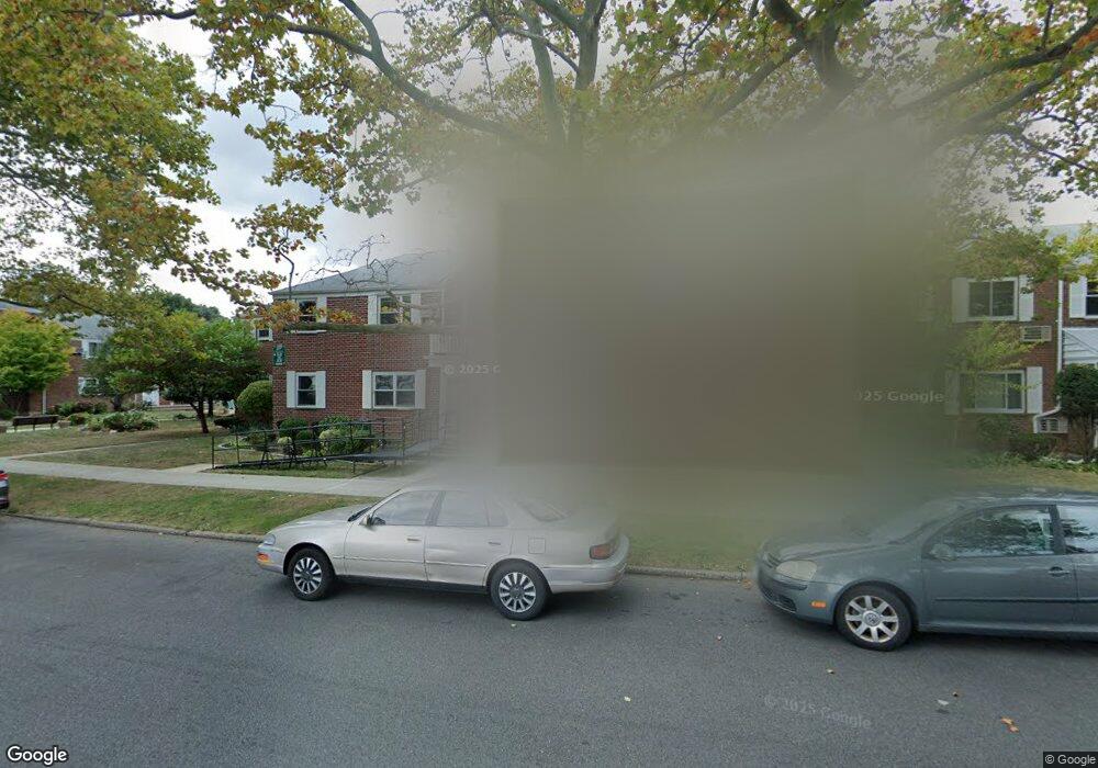 25424 75th Ave unit 2, Glen Oaks, NY 11004 - photo 1