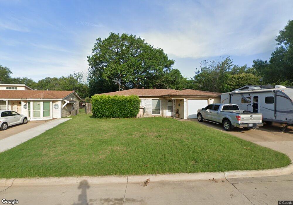 869 Jerry Ln, Bedford, TX 76022 - photo 1