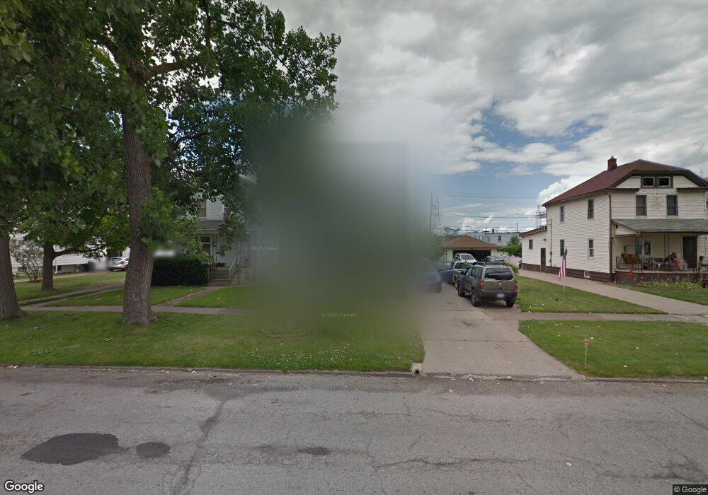 2229 E 29th St, Lorain, OH 44055 - photo 1