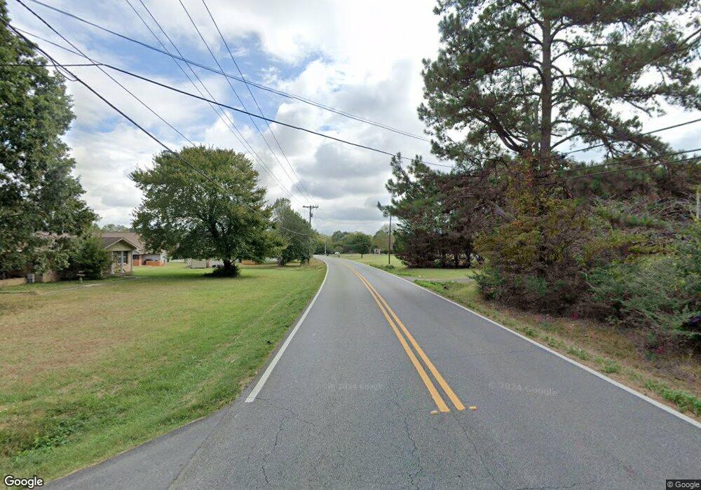 1611 Dews Pond Rd SE, Calhoun, GA 30701 - photo 1