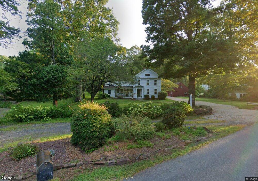 87 Duncaster Rd, Bloomfield, CT 06002 - photo 1