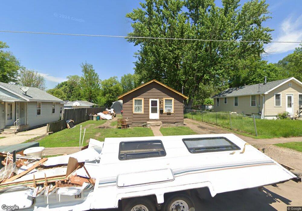 3108 Garfield Ave, Des Moines, IA 50317 - photo 1