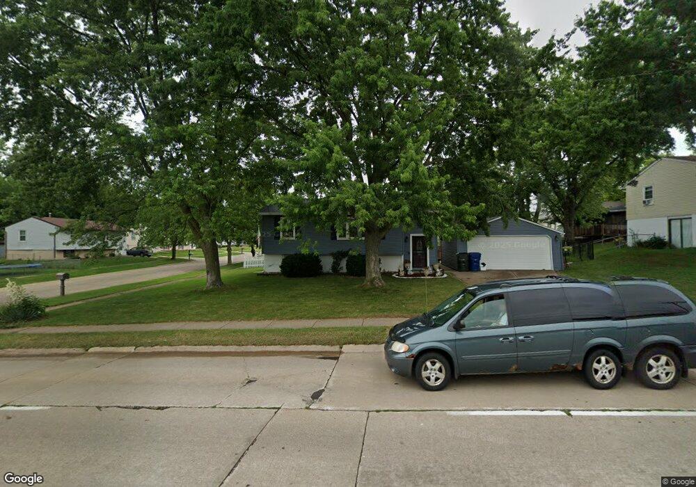 5515 N Pine St, Davenport, IA 52806 - photo 1