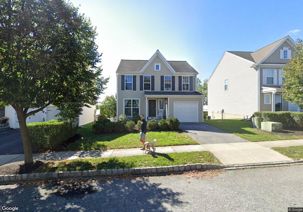 102 Talbot St, Mount Joy, PA 17552 - photo 1