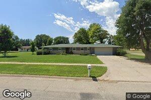 522 N High St, Clyde, KS 66938