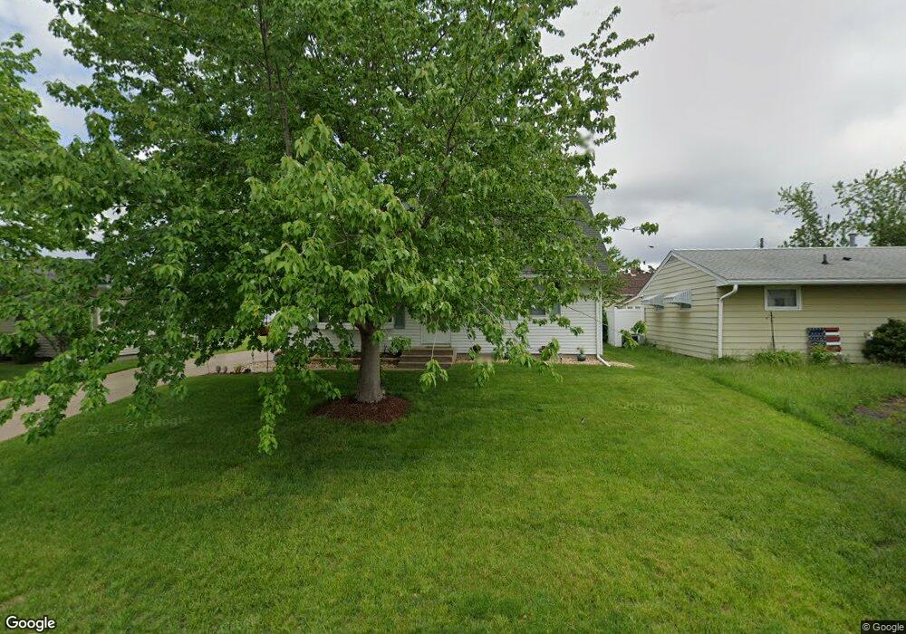 30 24th Ave SW, Cedar Rapids, IA 52404 - photo 1