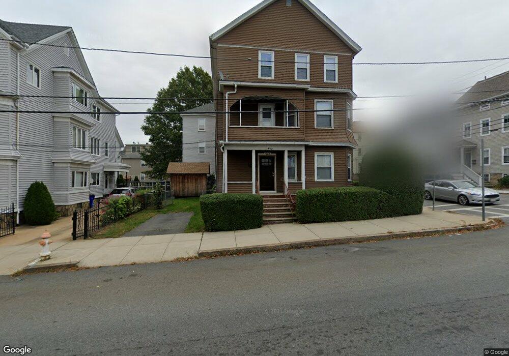 542 Broadway unit 3, Fall River, MA 02724 - photo 1