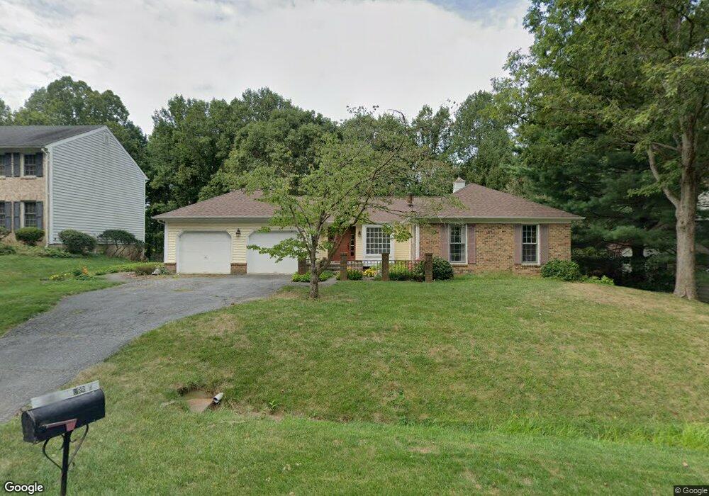 12412 Goldfinch Ct, Potomac, MD 20854 - photo 1