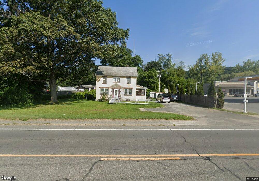 490 W Housatonic St, Pittsfield, MA 01201 - photo 1