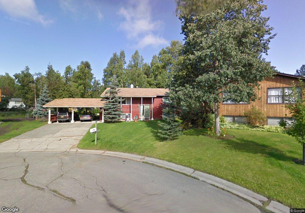 889 Cardigan Cir, Anchorage, AK 99503 - photo 1