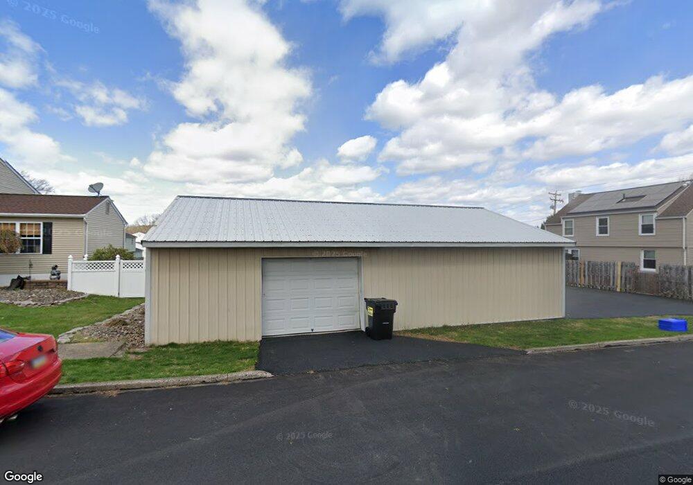 606 Lorane Rd, Reading, PA 19606 - photo 1