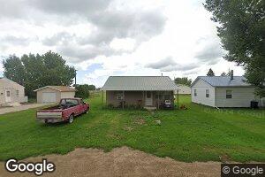 220 Maple Ave SE, Highmore, SD 57345