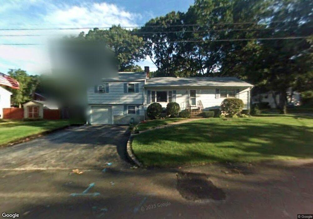 41 Tomahawk Ct, Warwick, RI 02886 - photo 1