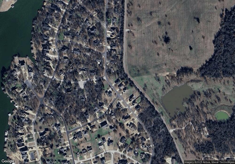 137 Comanche Dr, Gainesville, TX 76240 - photo 1