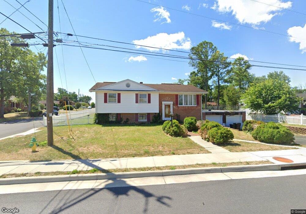 402 Wentworth Dr, Winchester, VA 22601 - photo 1