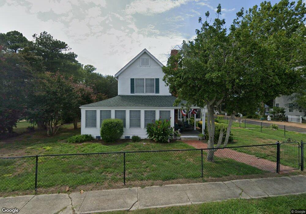 601 Irving Ave, Colonial Beach, VA 22443 - photo 1