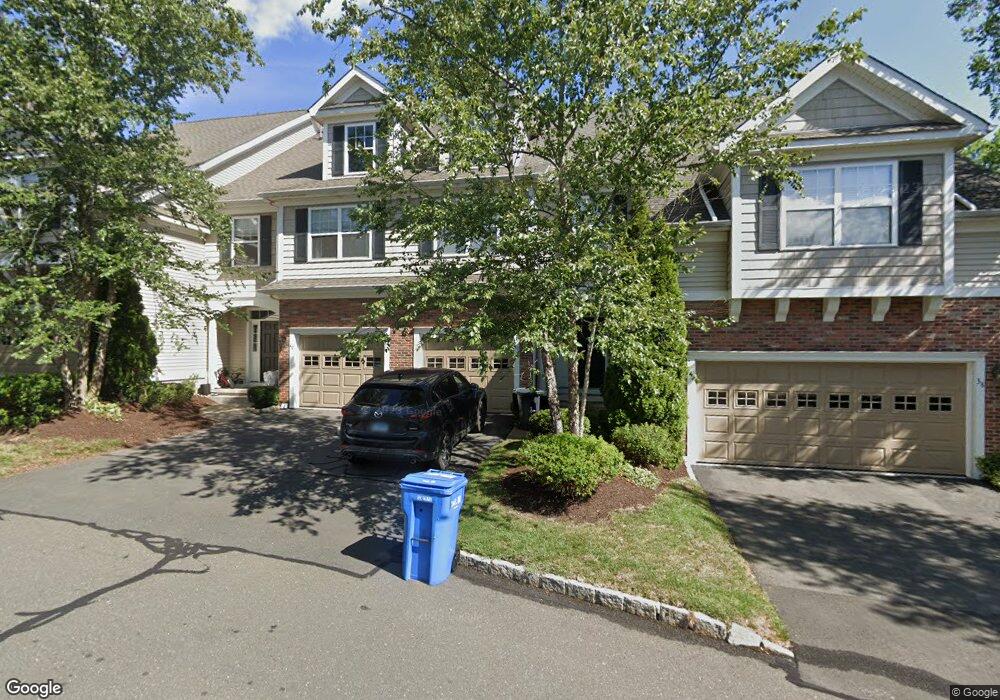 40 Goodwin Cir, Hartford, CT 06105 - photo 1