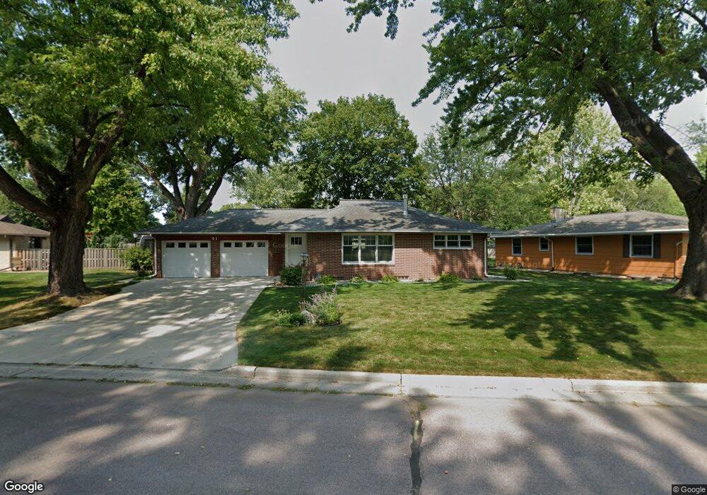 41 Camelsback Rd, New Ulm, MN 56073 - photo 1