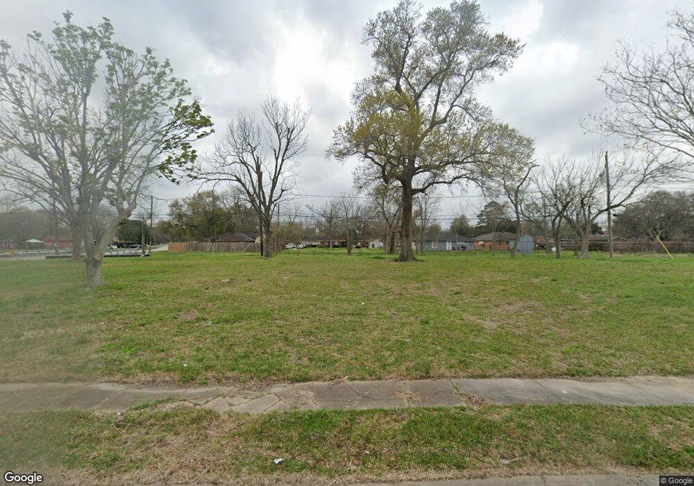 338 Glenburnie Dr, Houston, TX 77022 - photo 1