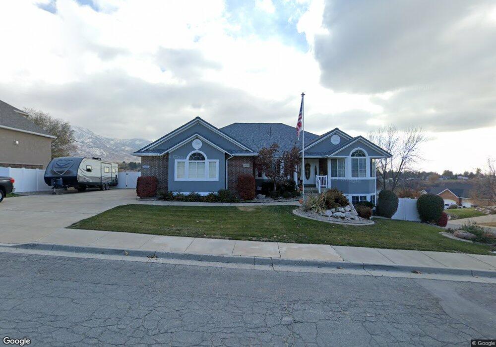 1498 E Beechwood Dr, Layton, UT 84040 - photo 1