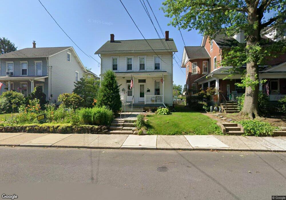 610 Juniper St, Quakertown, PA 18951 - photo 1