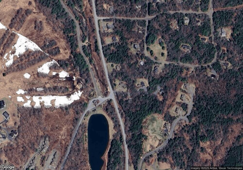 4 Hummingbird Ln, Wilmington, VT 05363 - photo 1