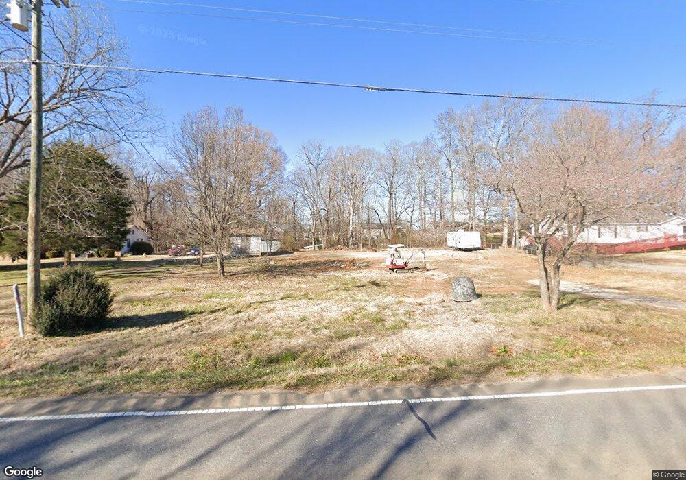 600 Barrett Rd, Clover, SC 29710 - photo 1