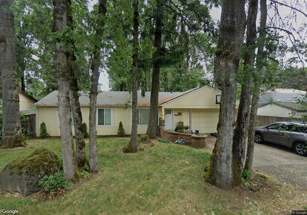 5761 Burma Rd, Lake Oswego, OR 97035 - photo 1