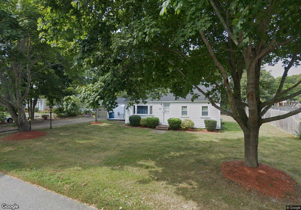 377 Edgewater Dr E, East Falmouth, MA 02536 - photo 1