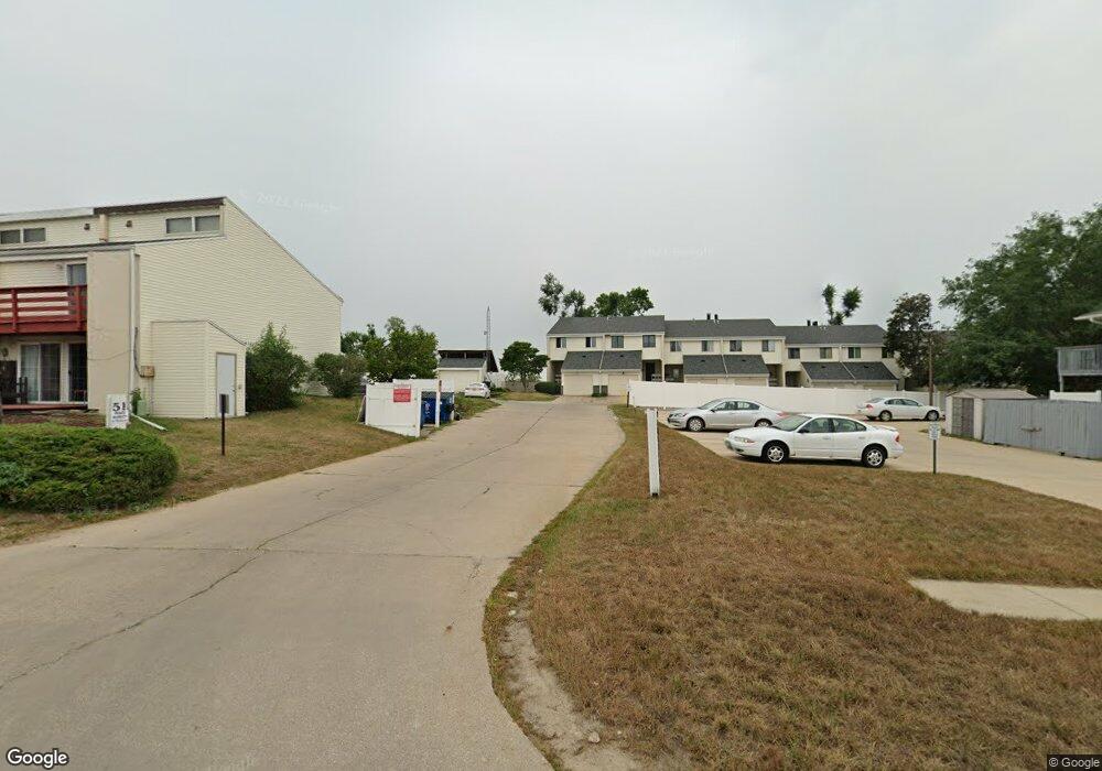 51 29th Avenue Dr SW unit B4, Cedar Rapids, IA 52404 - photo 1