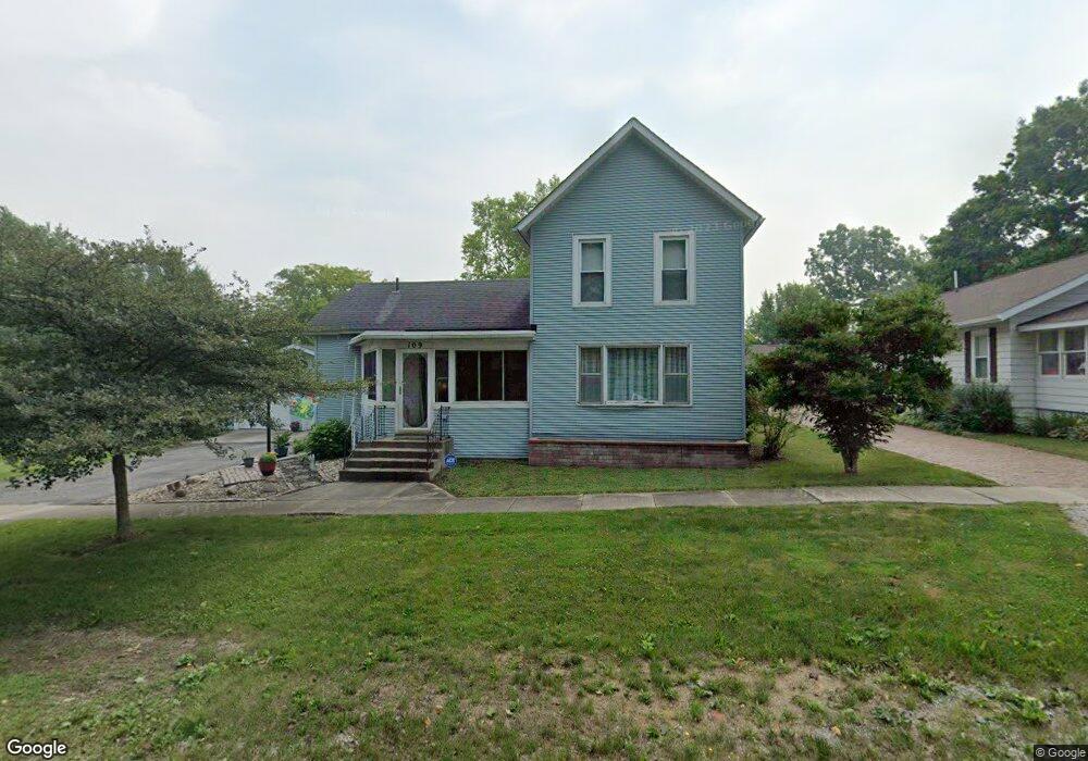 109 S Grant St, Galien, MI 49113 - photo 1
