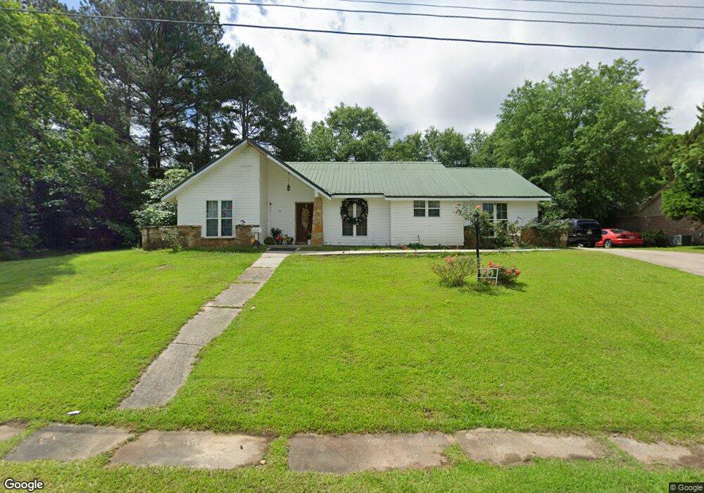 10 Clairmont Cir, Laurel, MS 39440 - photo 1