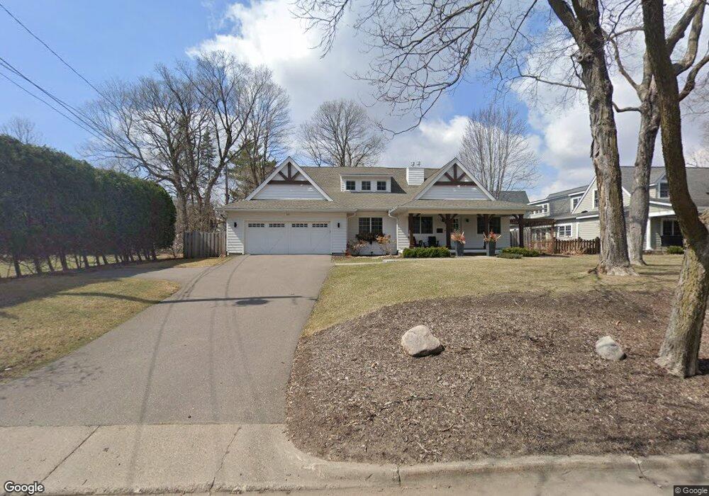 225 Broadway Ave N, Wayzata, MN 55391 - photo 1