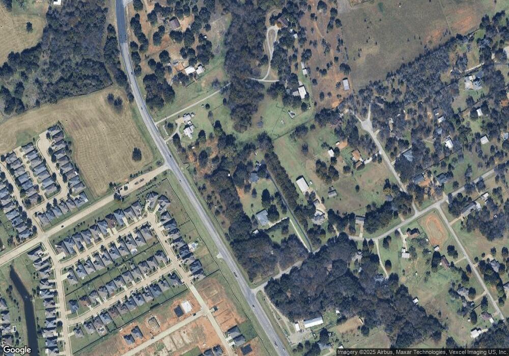 112 Chaparral Dr, Granbury, TX 76049 - photo 1