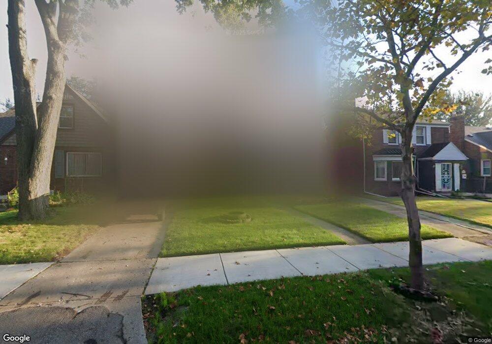 5944 Hillcrest St, Grosse Pointe, MI 48236 - photo 1