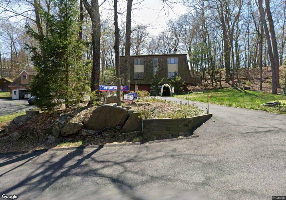 104 Fawn Hill Rd, Tuxedo Park, NY 10987 - photo 1