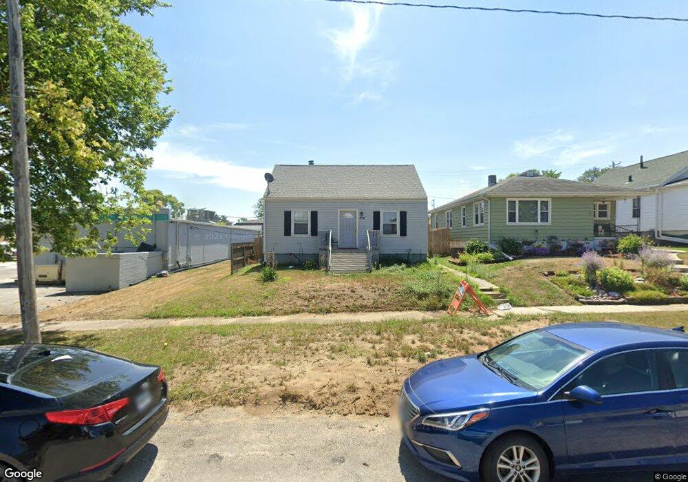 619 19th Ave SW, Cedar Rapids, IA 52404 - photo 1